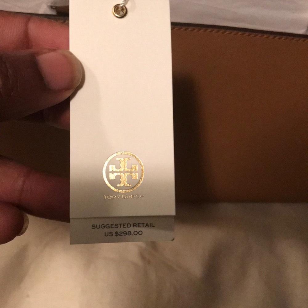 Brand new Tory Burch bag - Picture 3 of 3